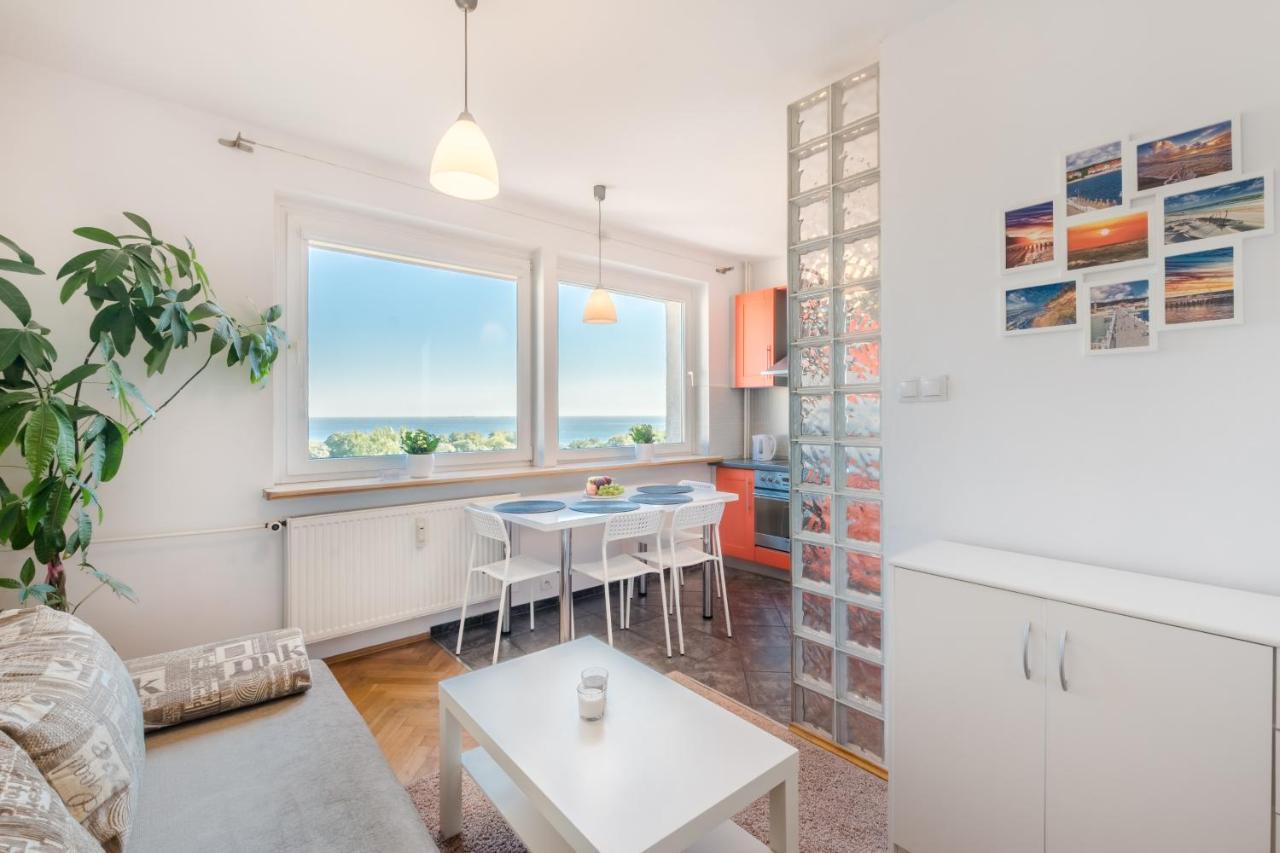Sea View Apartment- View In *